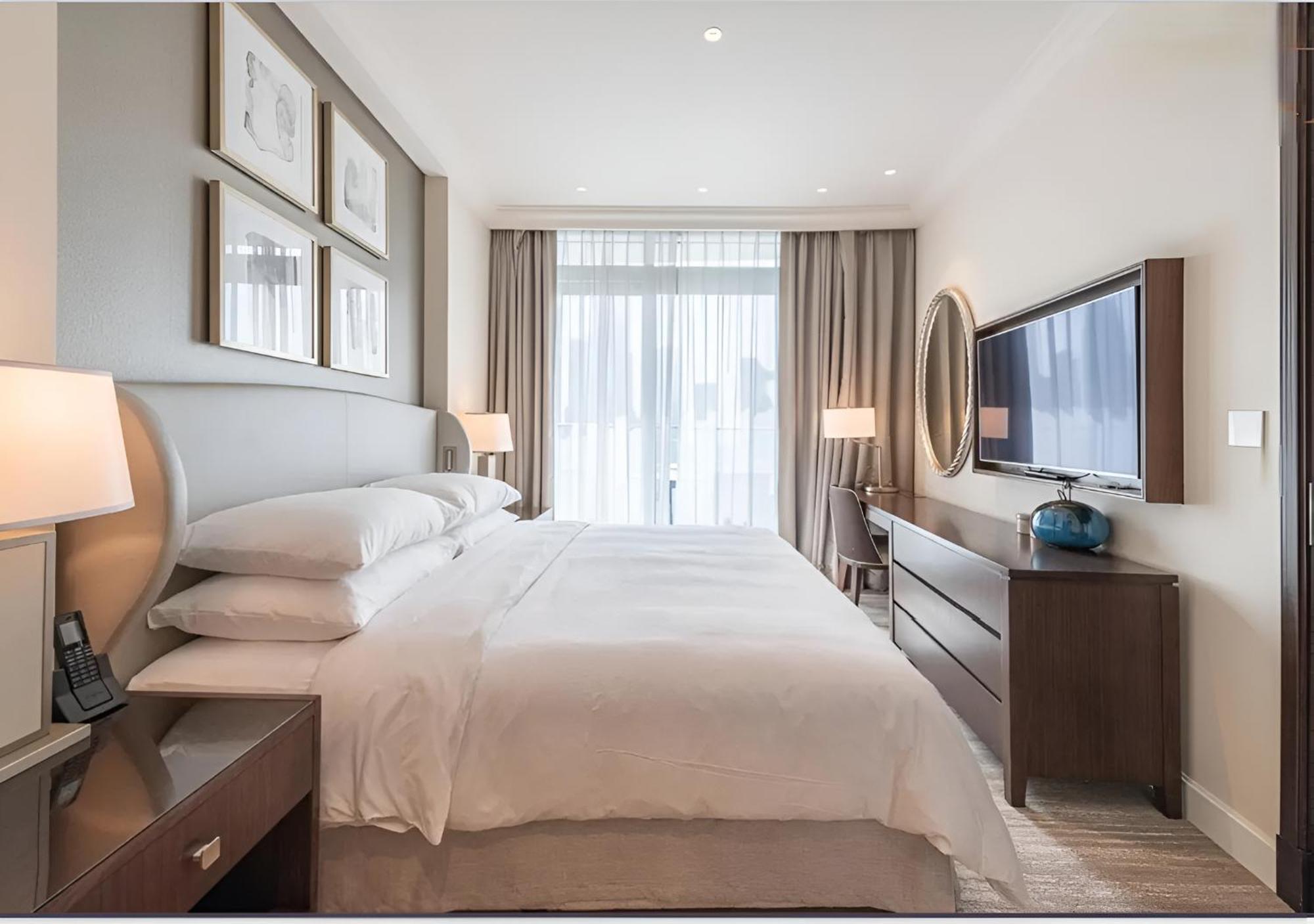 Апартаменти The Address Fountain Views - 2 Bedroom With Burj Khalifa View And Access To Mall Дубай