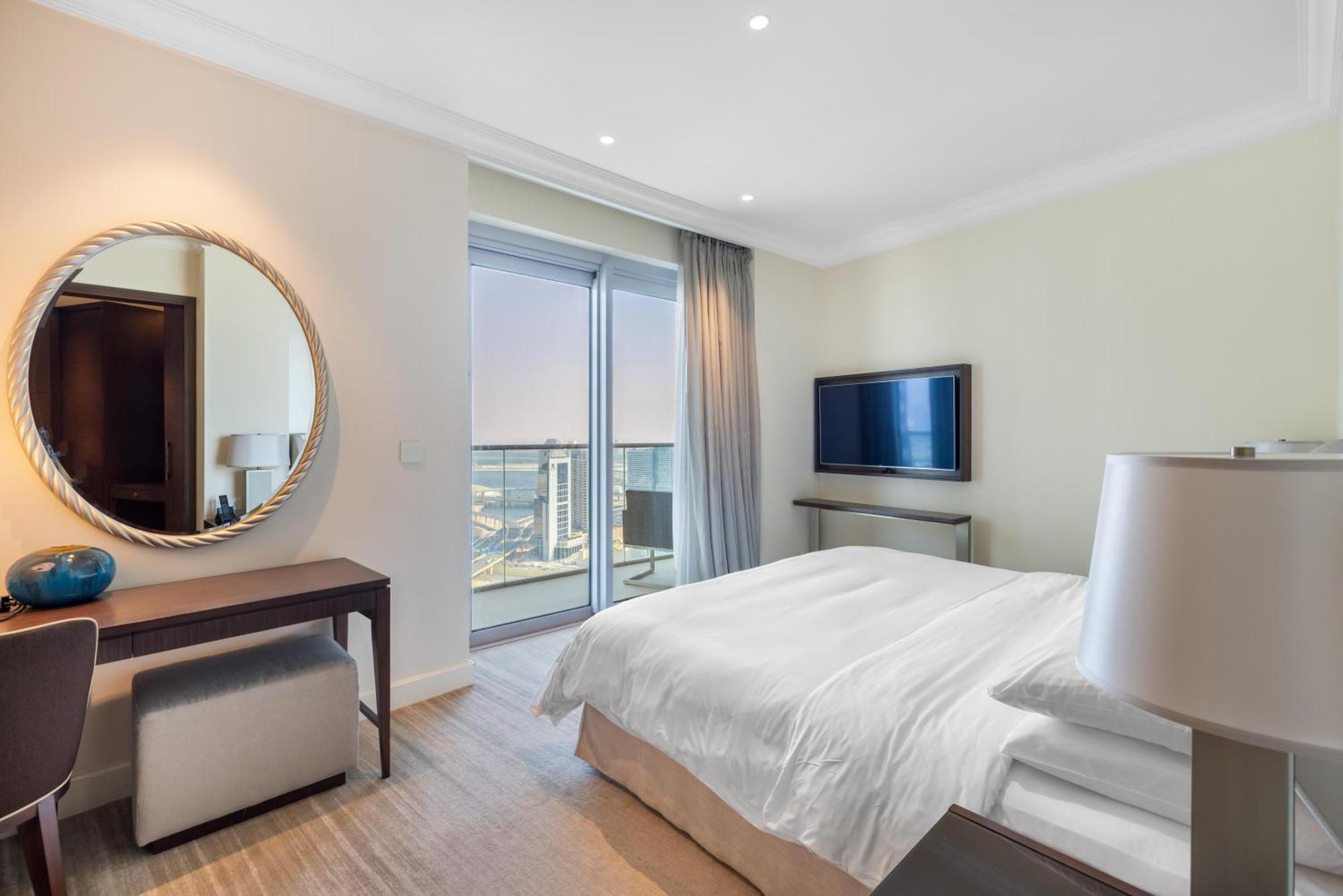 Апартаменти The Address Fountain Views - 2 Bedroom With Burj Khalifa View And Access To Mall